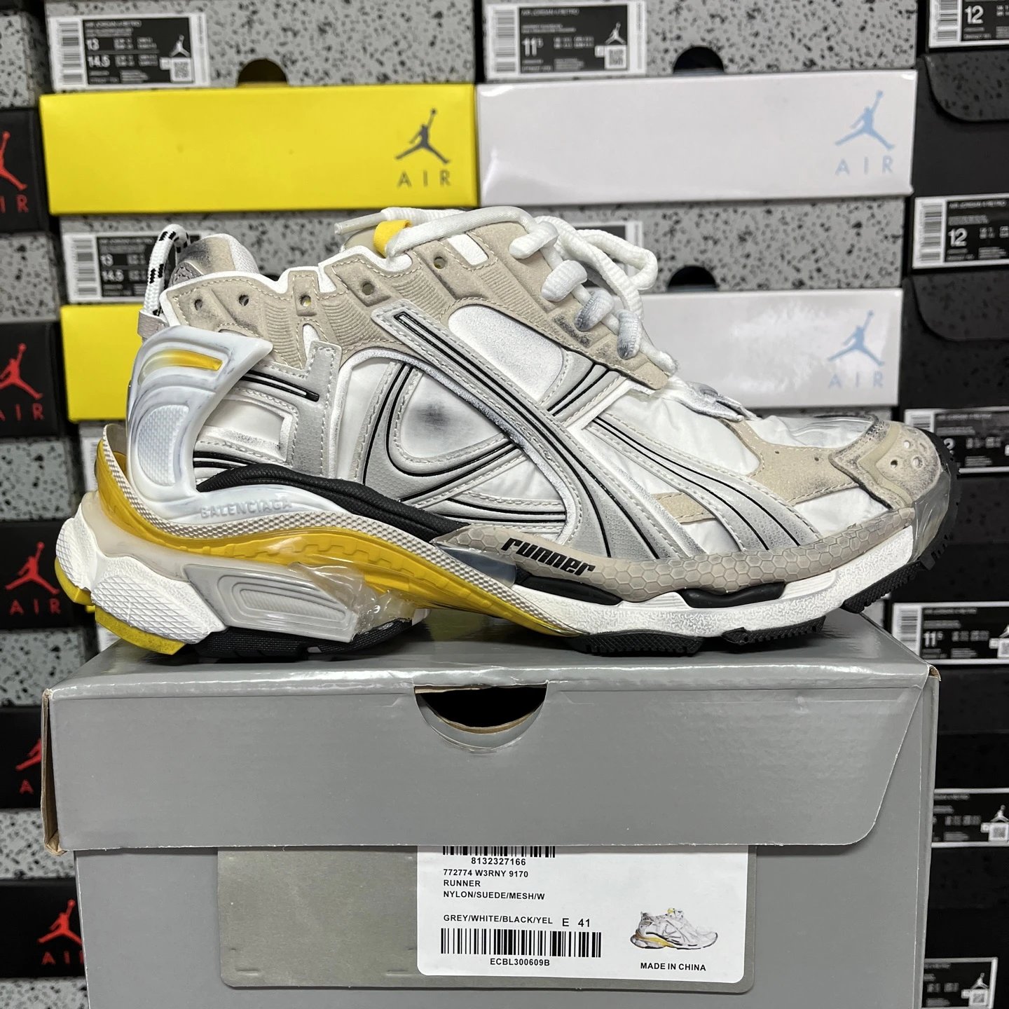 7.5 White Yellow NY 9170