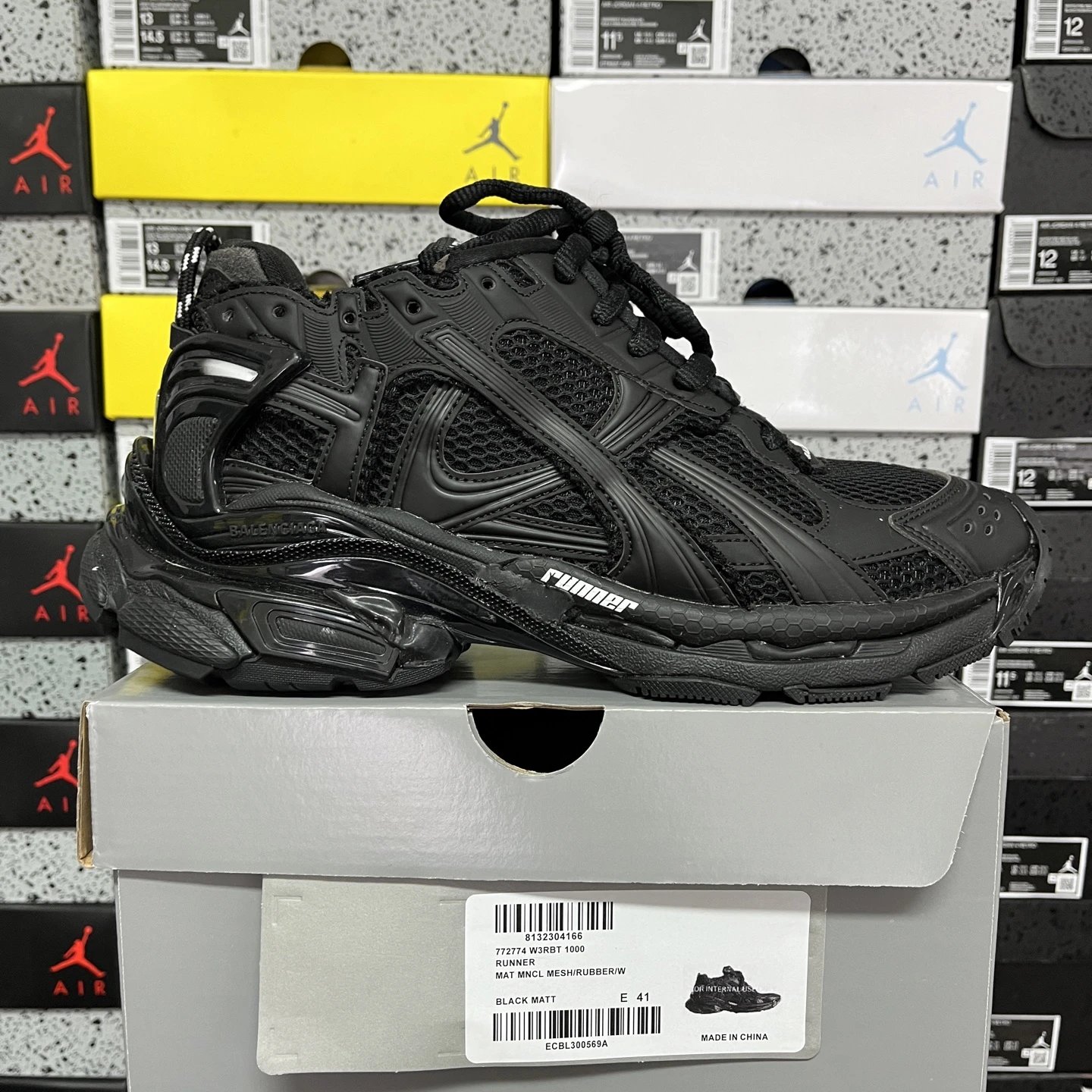 7.5 All Black BT 1000
