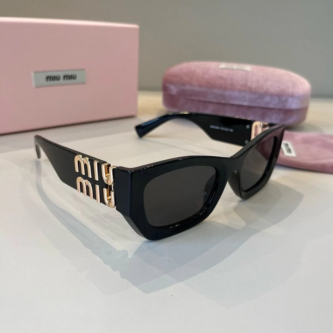 Chanel Eyewear Sunglasses — 21