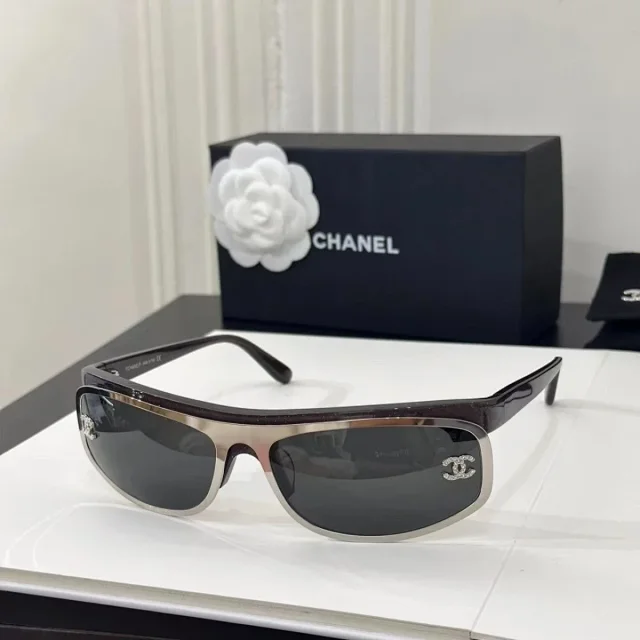 Chanel Eyewear Sunglasses product detail image 8
