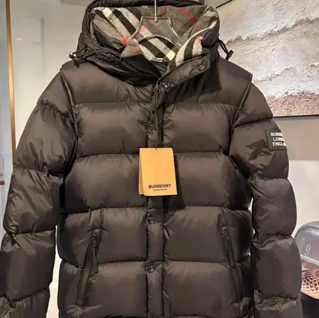 Burberry Down Jackets Hooded puffer jacket with check-lined hood product detail image 4