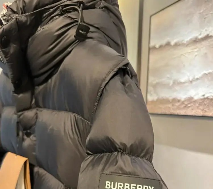 Burberry Down Jackets Hooded puffer jacket with check-lined hood image 7