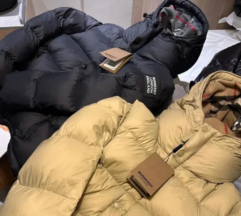 Burberry Down Jackets Hooded puffer jacket with check-lined hood image 3
