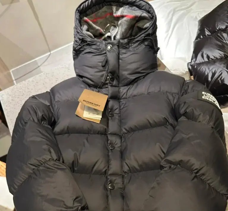 Burberry Down Jackets Hooded puffer jacket with check-lined hood image 9