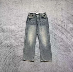 thumbnail for Wipe the bell-bottom pants dirty
