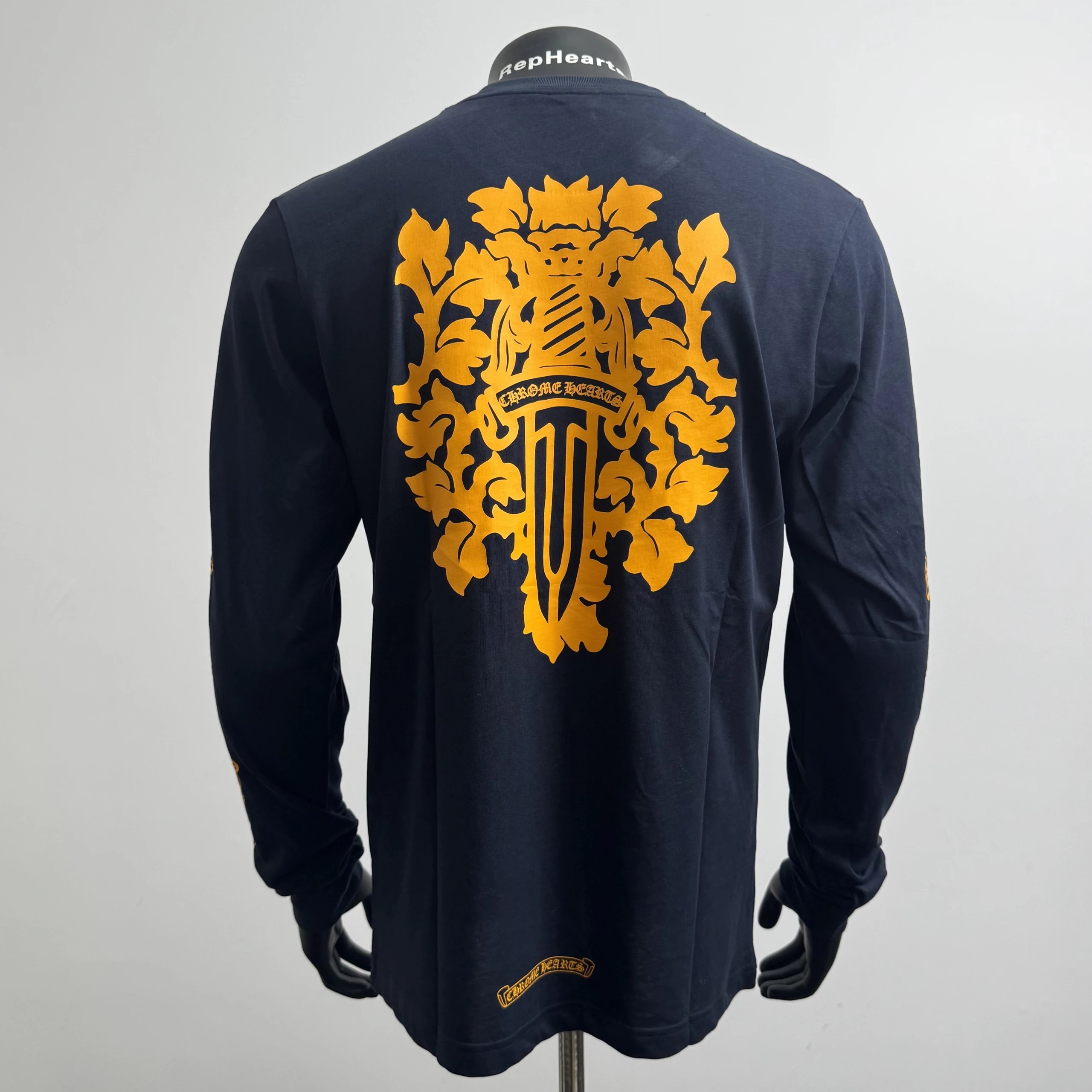 T-shirt preview 3
