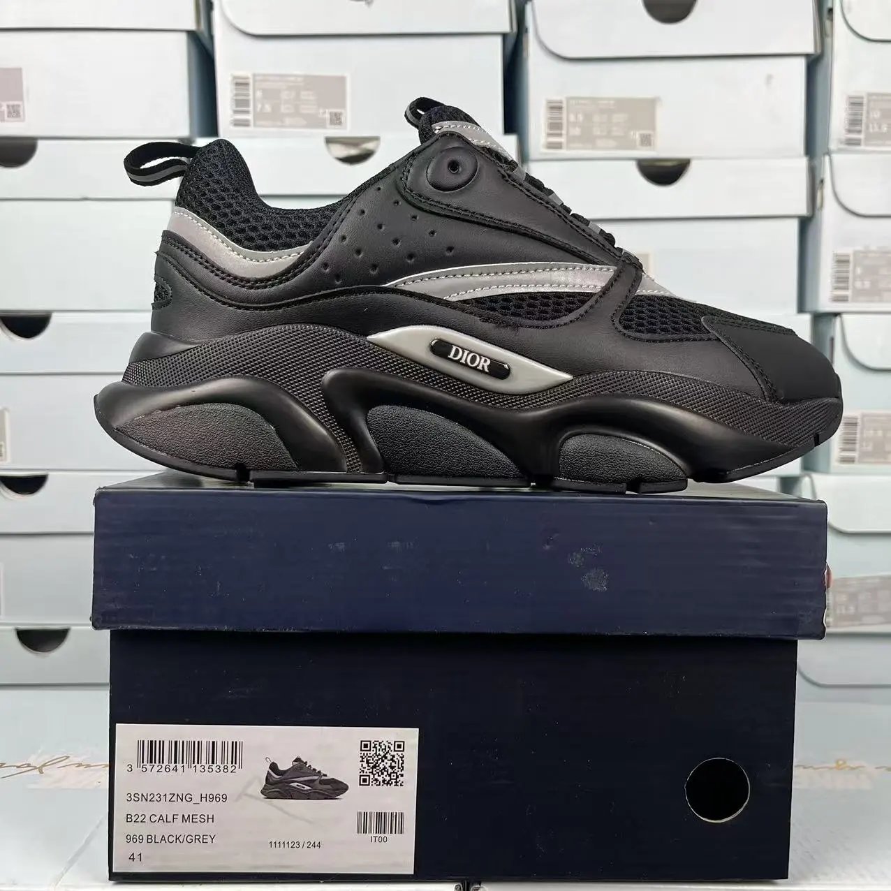 Black H969