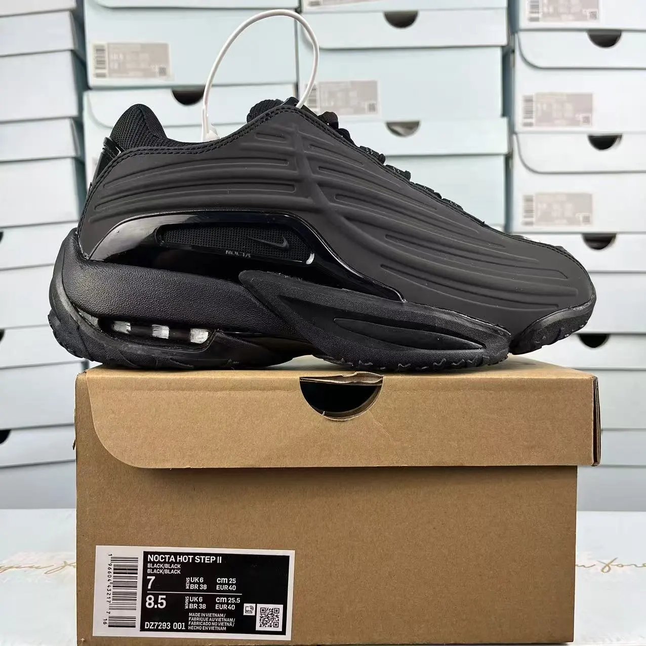 Triple Black DZ7293-001