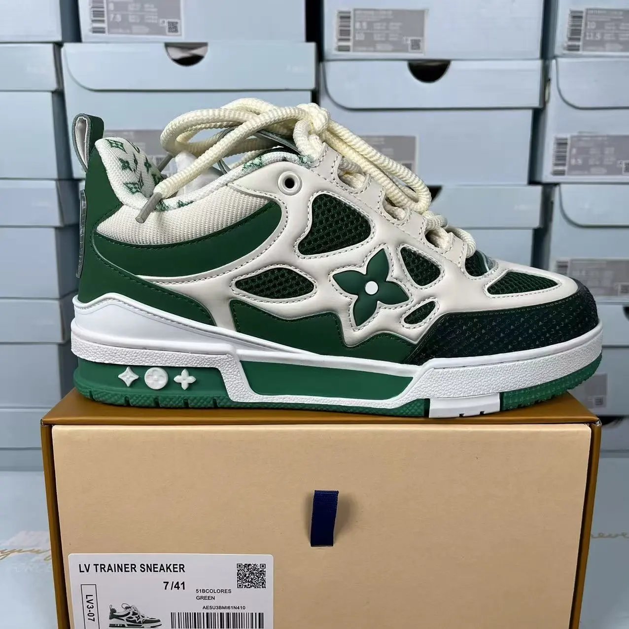 SK8 white green