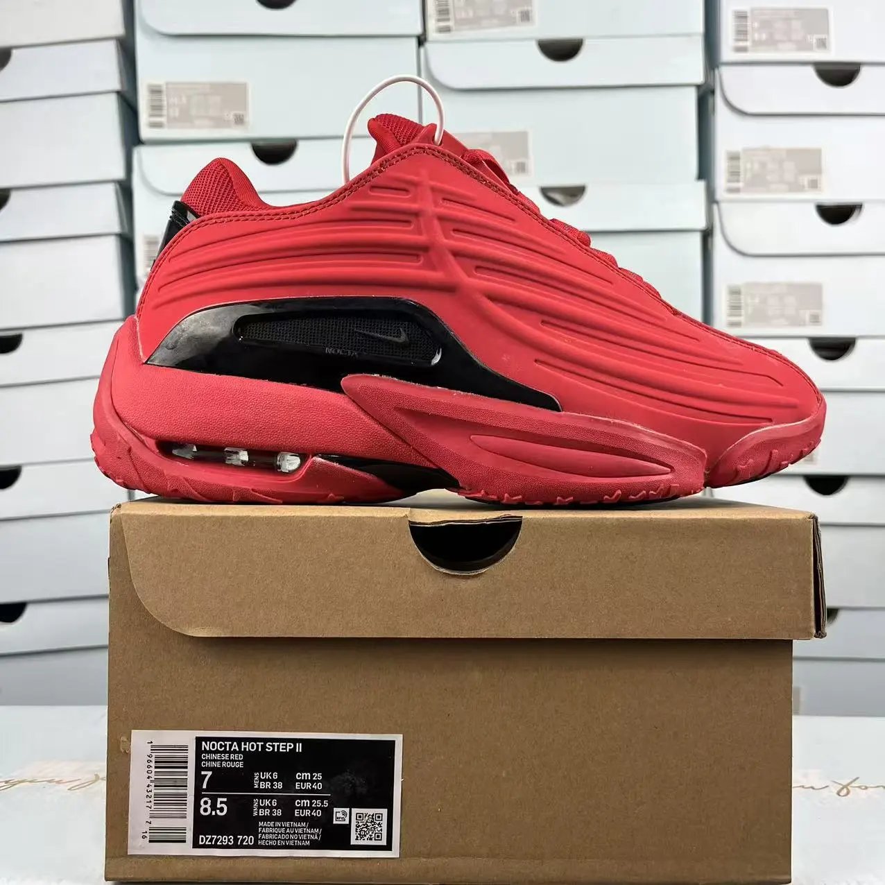 Black Red DZ7293-720