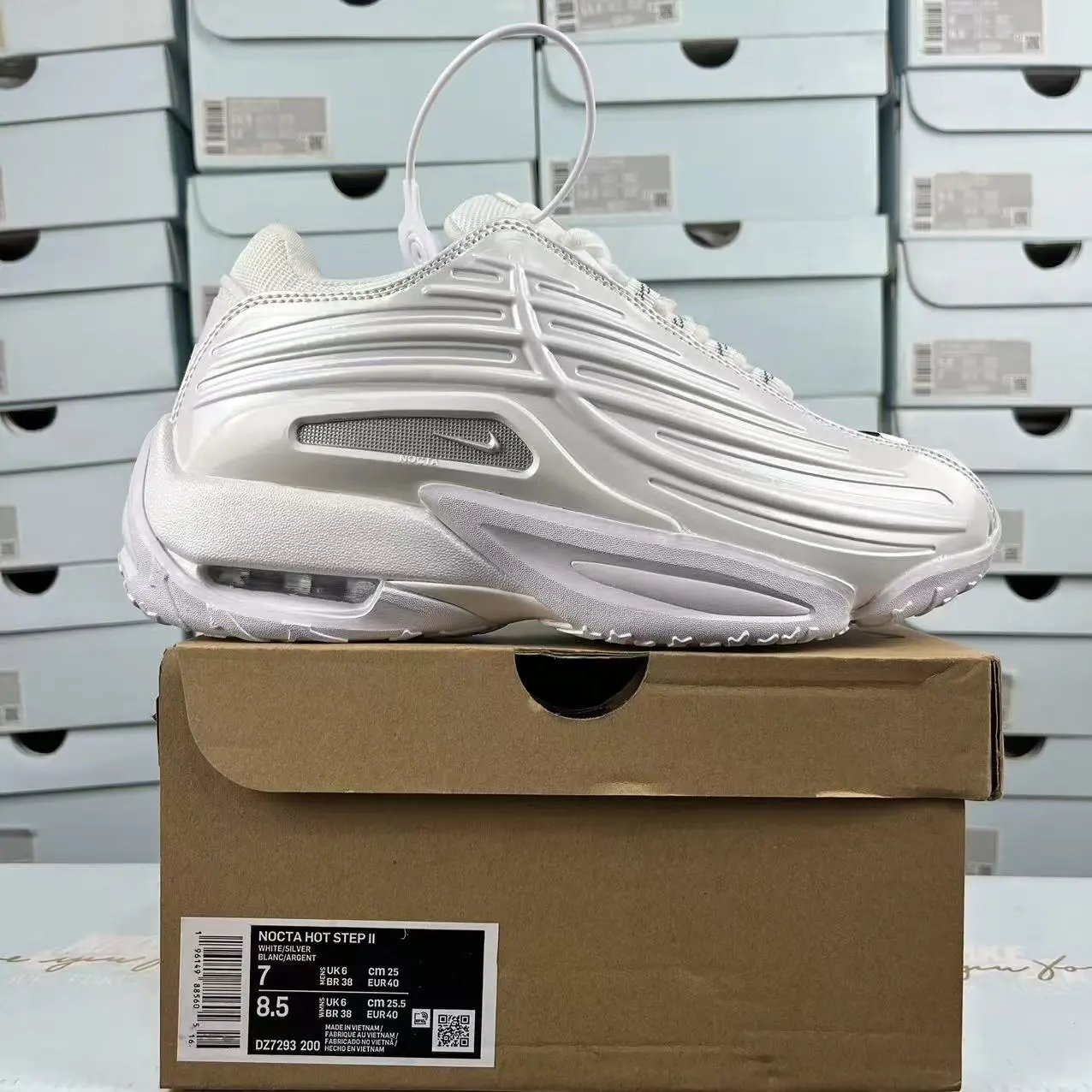 White DZ7293-200