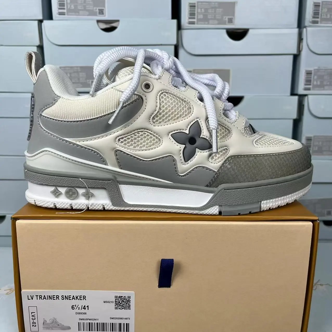 SK8 white gray