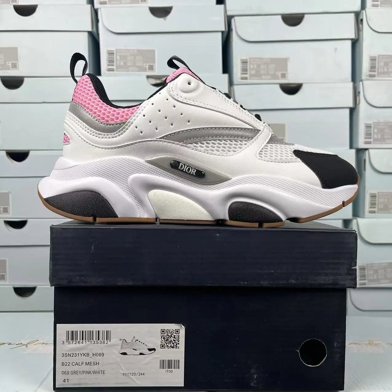 White powder H069