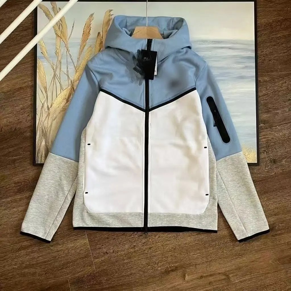 Lacoste Hoodies & Sweatshirts Zip-Up Hooded Sweatshirt with Crocodile Logo — 23