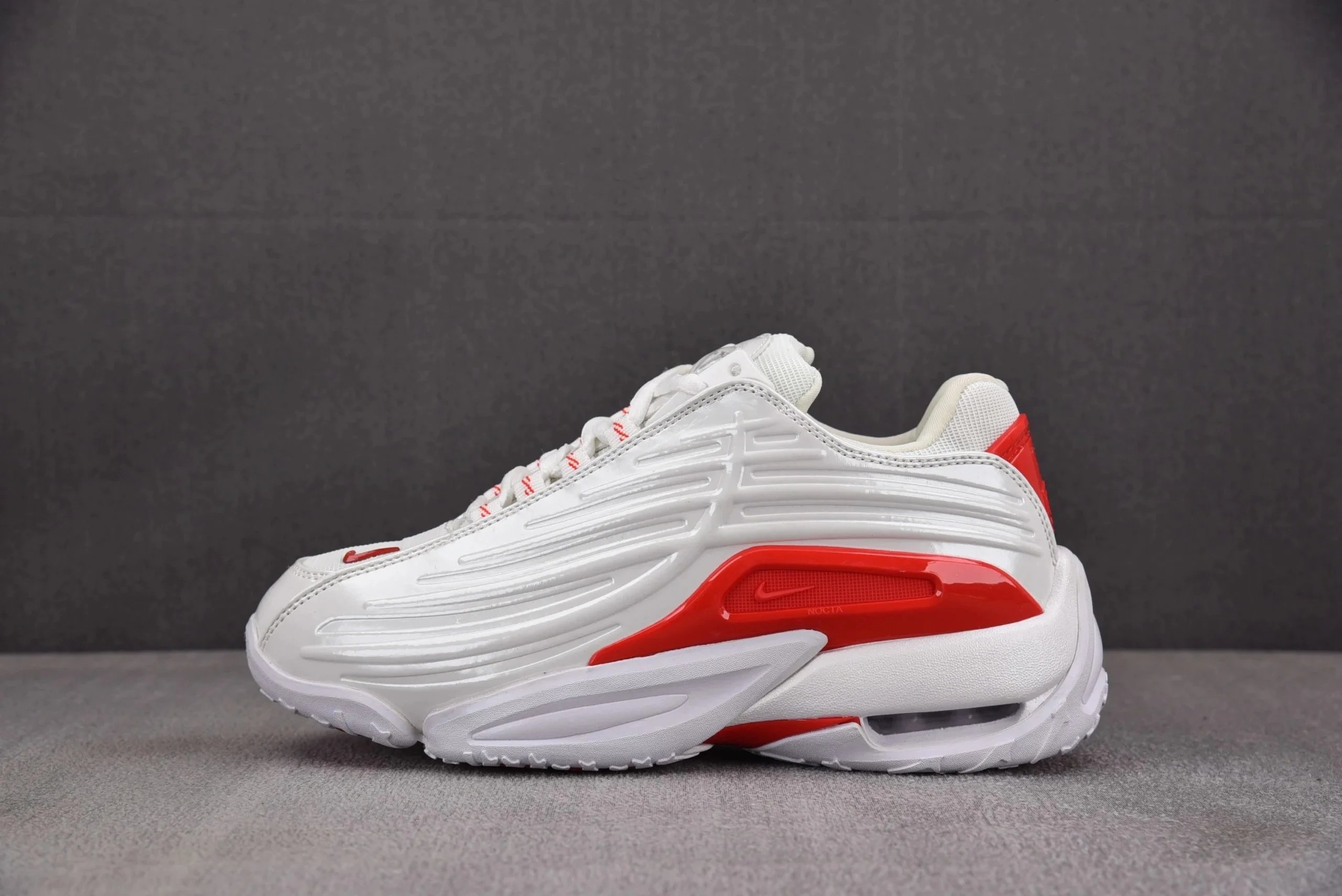 white red