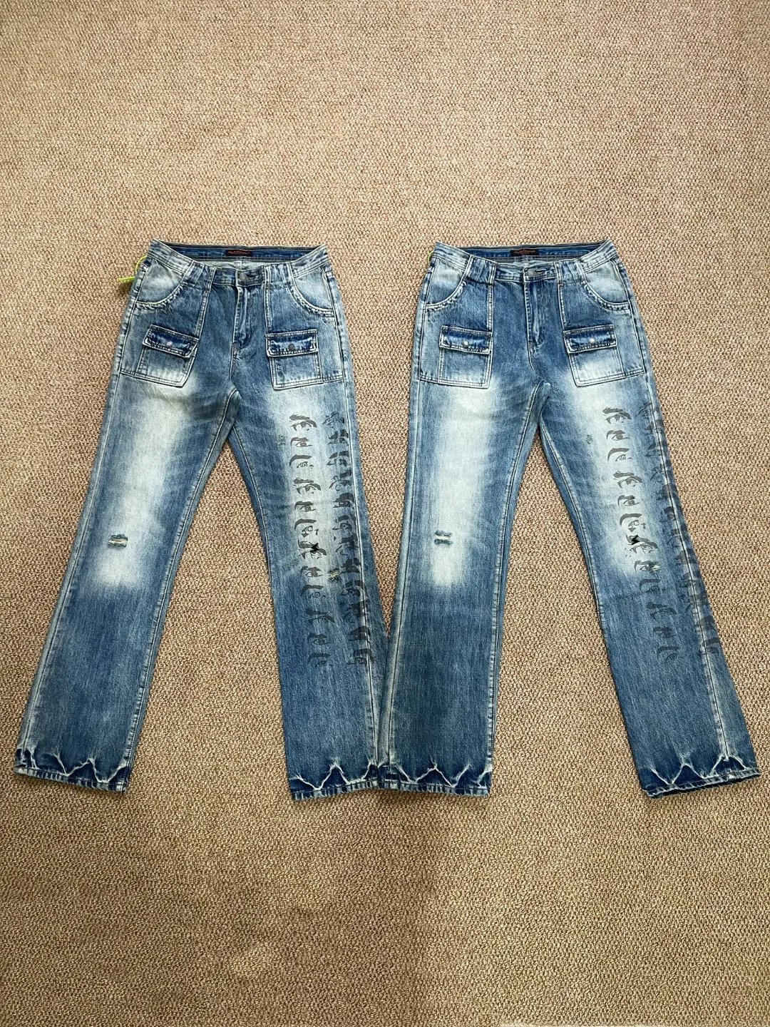 Distressed Wash Slight-Flare Jeans photo 3
