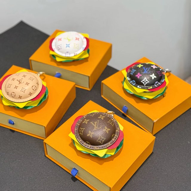 Louis Vuitton Louis Vuitton Monogram Hamburger Coin Purse - Buy on Mulebuy Sheets