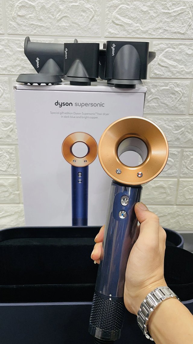 Dyson Dyson Supersonic Dark Blue Copper Hair Dryer 1600W - Buy on Mulebuy Sheets