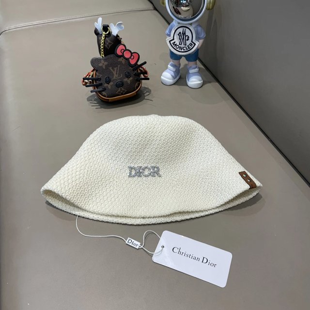 Dior Dior White Wool Knit Bucket Hat 2024 Fashion - Buy on Kakobuysheetfind