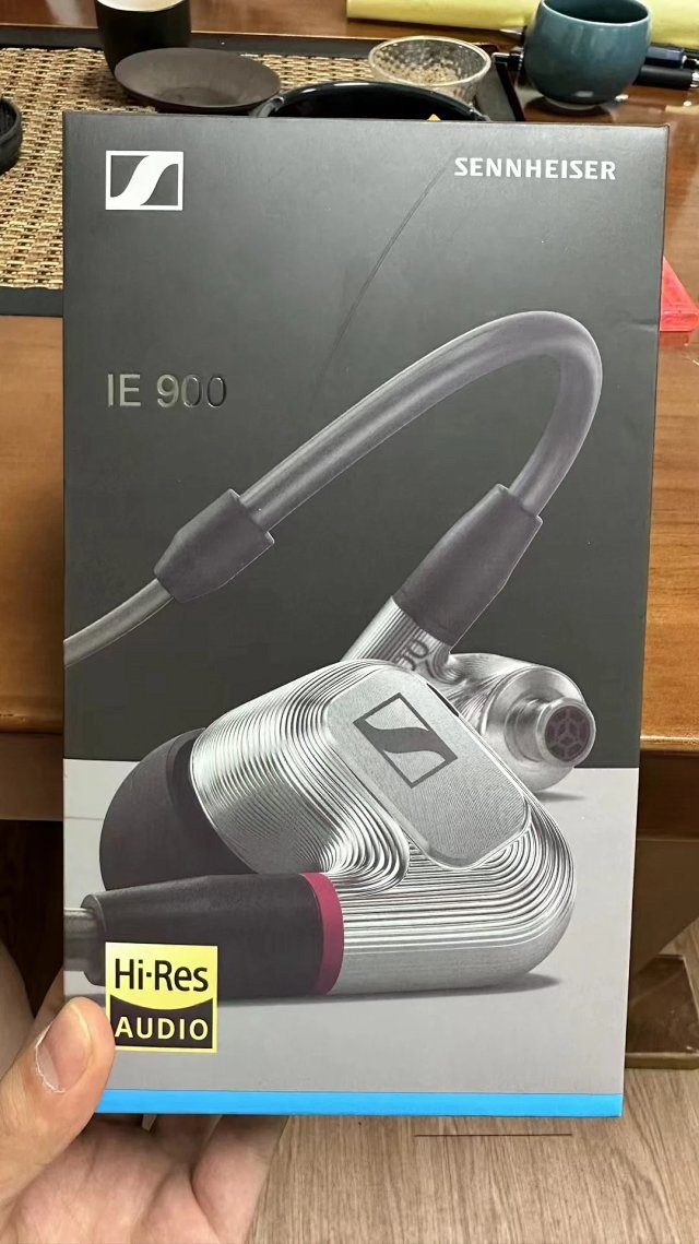 Sennheiser Sennheiser IE 900 Silver Hi‑Res In‑Ear Monitor Earphones - Buy on Mulebuy Sheets