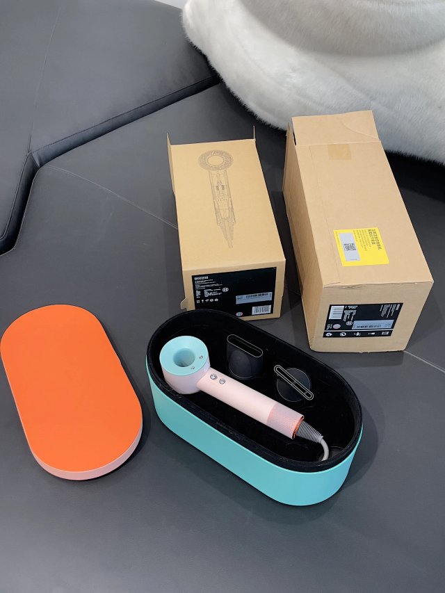 Dyson Dyson Supersonic Powder Blue Hair Dryer Matte Finish - Buy on Mulebuy Sheets