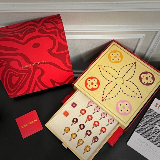 Louis Vuitton Louis Vuitton Monogram Floral Luxury Board Game Set - Buy on Kakobuysheetfind