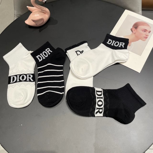 Dior Dior Classic Black White Mid Sports Socks Unisex - Buy on Kakobuysheetfind