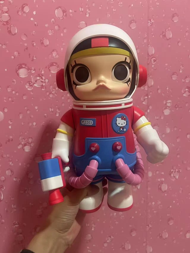 Molly ToysMolly Space Series Red Blue Astronaut PVC Figure - Buy on Kakobuysheetfind
