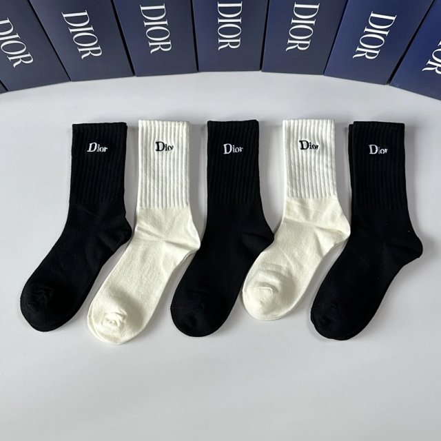 Dior Dior Black White Unisex Cotton Mid-Calf Logo Socks - Buy on Kakobuysheetfind