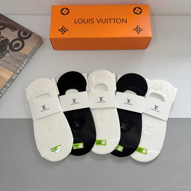 Louis Vuitton Louis Vuitton Classic Black White Invisible Low Socks - Buy on Kakobuysheetfind