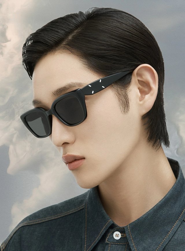 Maison Margiela Maison Margiela Black Minimalist Square Acetate Sunglasses - Buy on Kakobuysheetfind