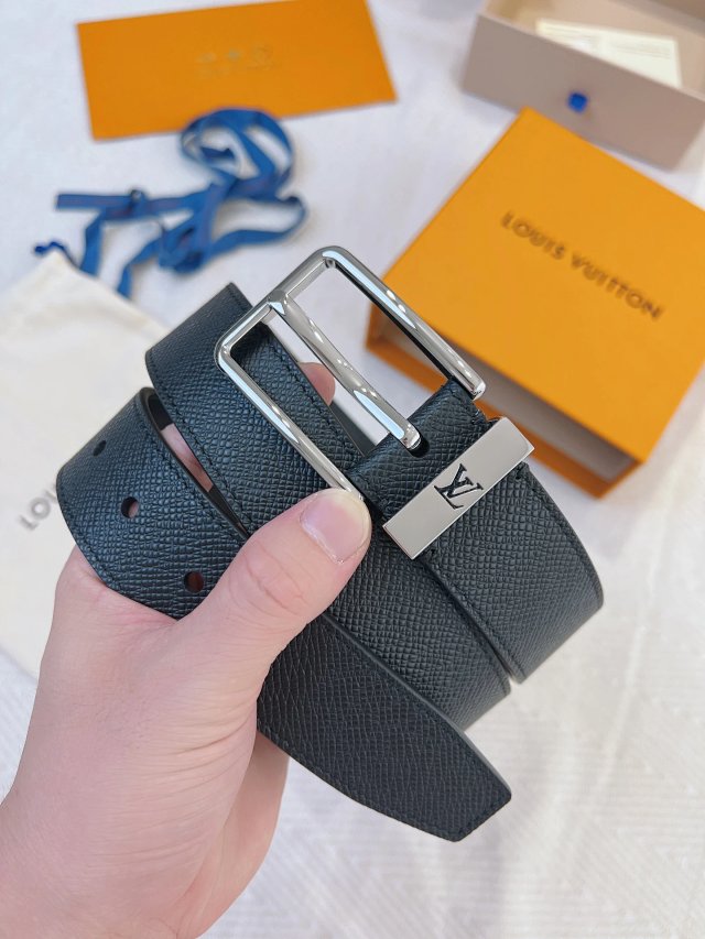 Louis Vuitton Louis Vuitton Men Black Leather LV Belt - Buy on Mulebuy Sheets