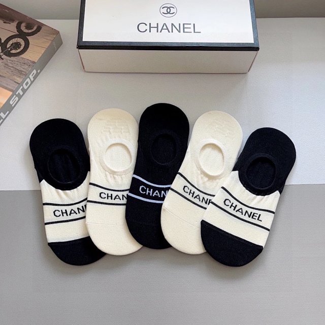Chanel Chanel Classic Black White Unisex Invisible Cotton Socks - Buy on Kakobuysheetfind