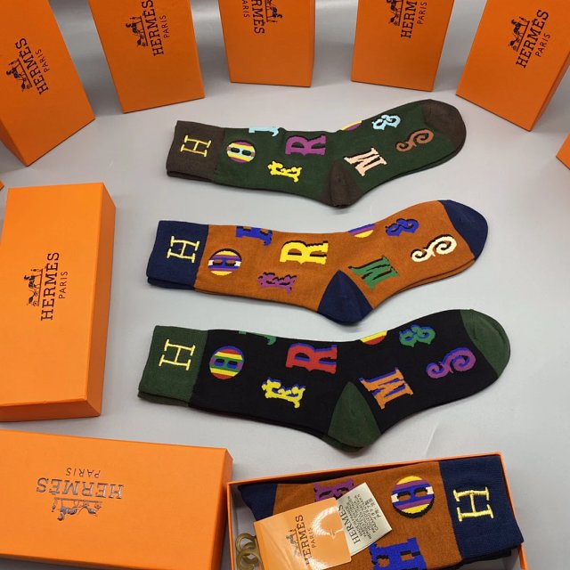 Hermes Hermes Colorblock Letter Pattern Cotton Mid-Calf Socks Unisex - Buy on Kakobuysheetfind