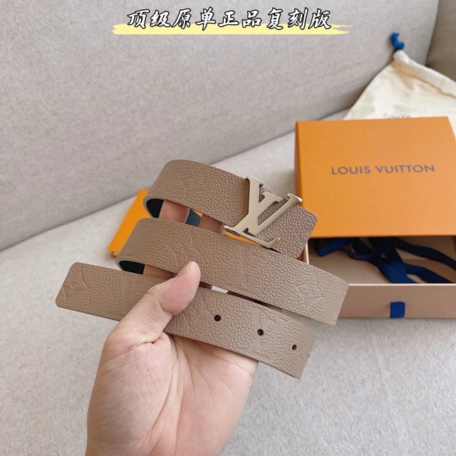 Louis Vuitton Monogram Beige Leather LV Buckle Belt