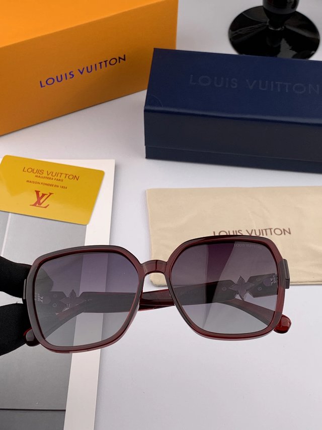  Louis Vuitton Louis Vuitton Burgundy Wide Frame Sunglasses - Buy on Kakobuysheetfind