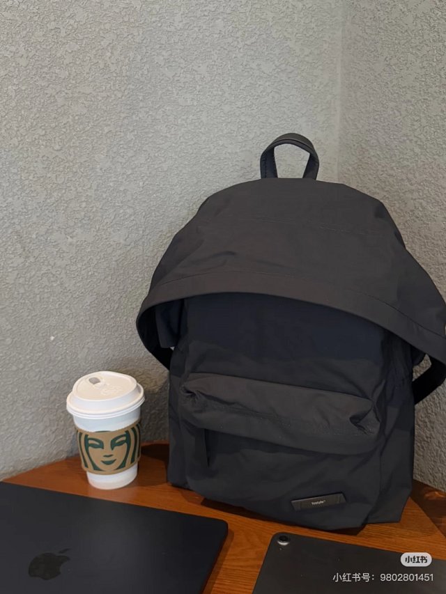 Topologie Topologie Lago Black Waterproof Urban Lightweight Backpack - Buy on Kakobuysheetfind