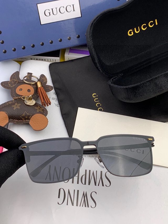 Gucci Gucci Black Metal Square Gray Lens Unisex Sunglasses - Buy on Kakobuysheetfind