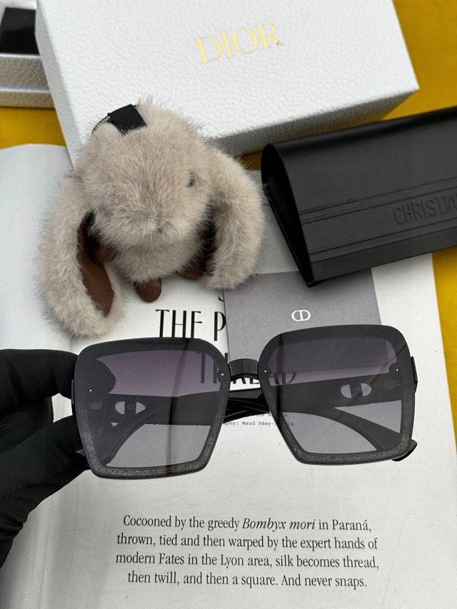 Dior Dior Square Black Gray Gradient Metal Frame Sunglasses - Buy on Kakobuysheetfind