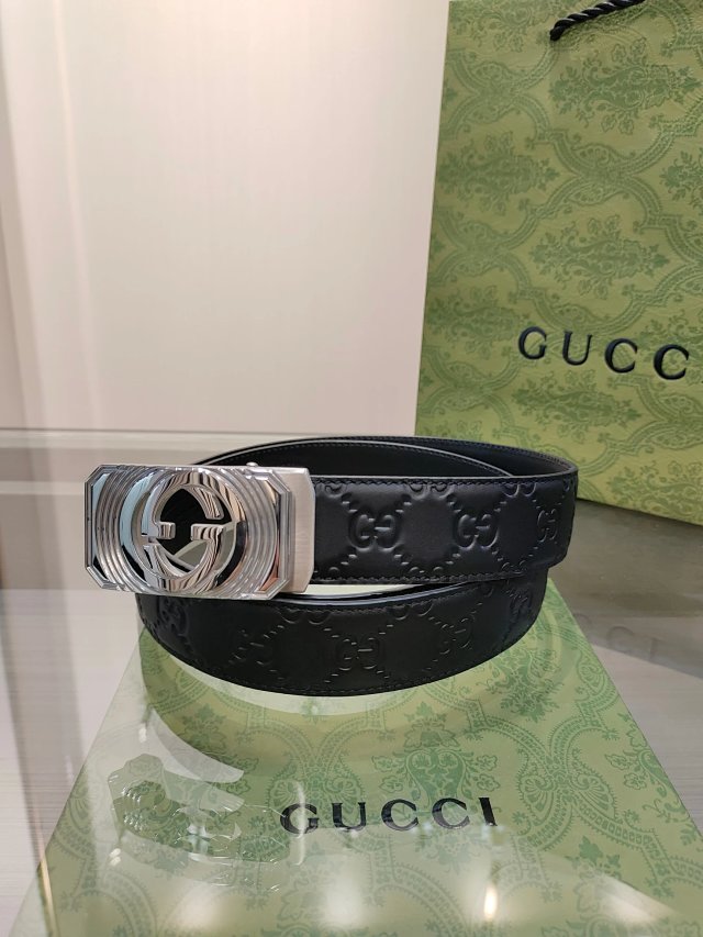 Gucci Gucci Black Leather Belt Silver G Buckle - Buy on Mulebuy Sheets