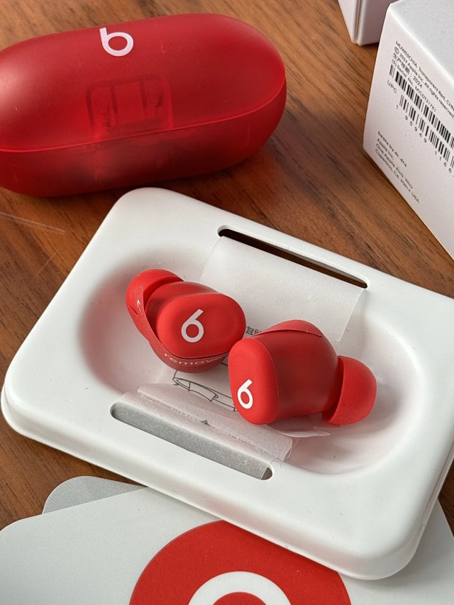 Beats ElectronicBeats Red Wireless Noise Cancelling Earbuds - Buy on Mulebuy Sheets