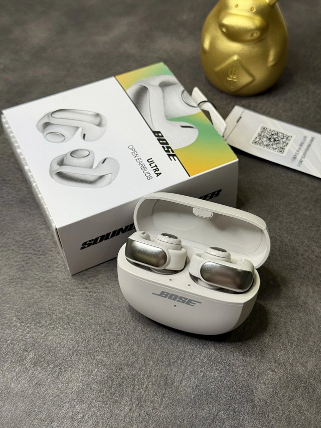 Bose Bose Ultra Silver Open Wireless Noise Cancel Earbuds - Buy on Mulebuy Sheets