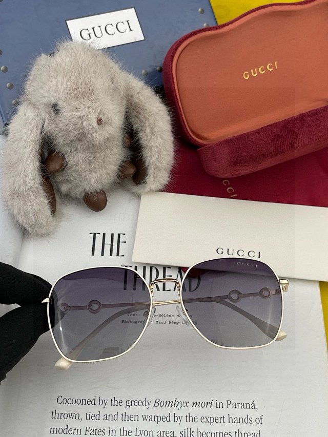 Gucci Gucci Classic Square Gradient Gray Metal Sunglasses Unisex - Buy on Kakobuysheetfind