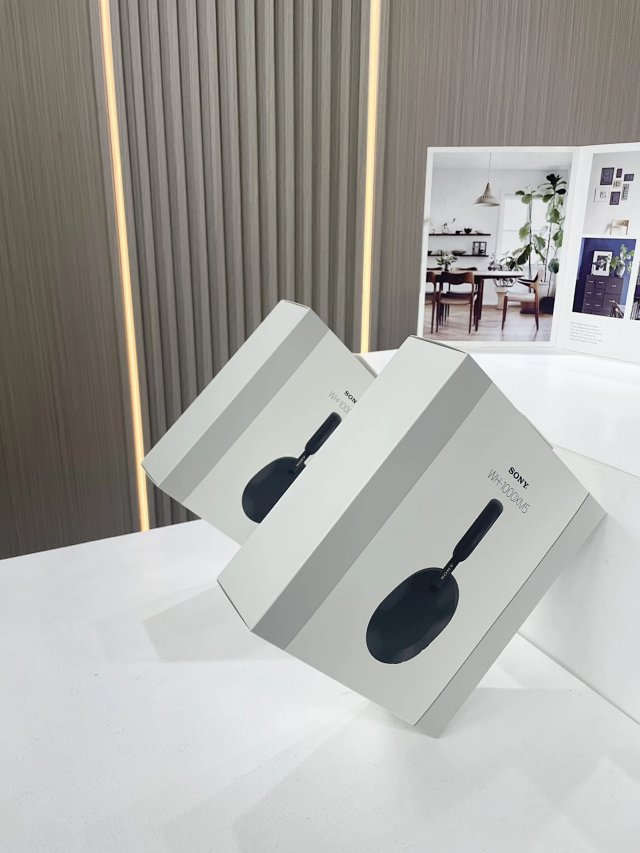 Sony Sony WH‑1000XM5 Black Wireless Noise Cancelling Headphones - Buy on Mulebuy Sheets