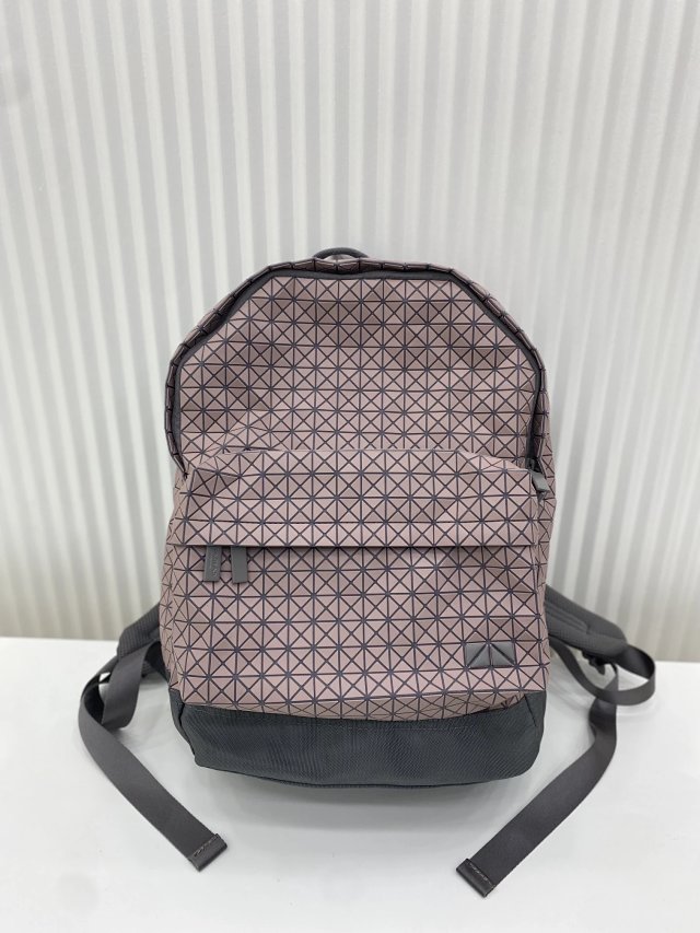 Issey Miyake Issey Miyake Bao Bao Pink Purple Geometric Backpack - Buy on Kakobuysheetfind