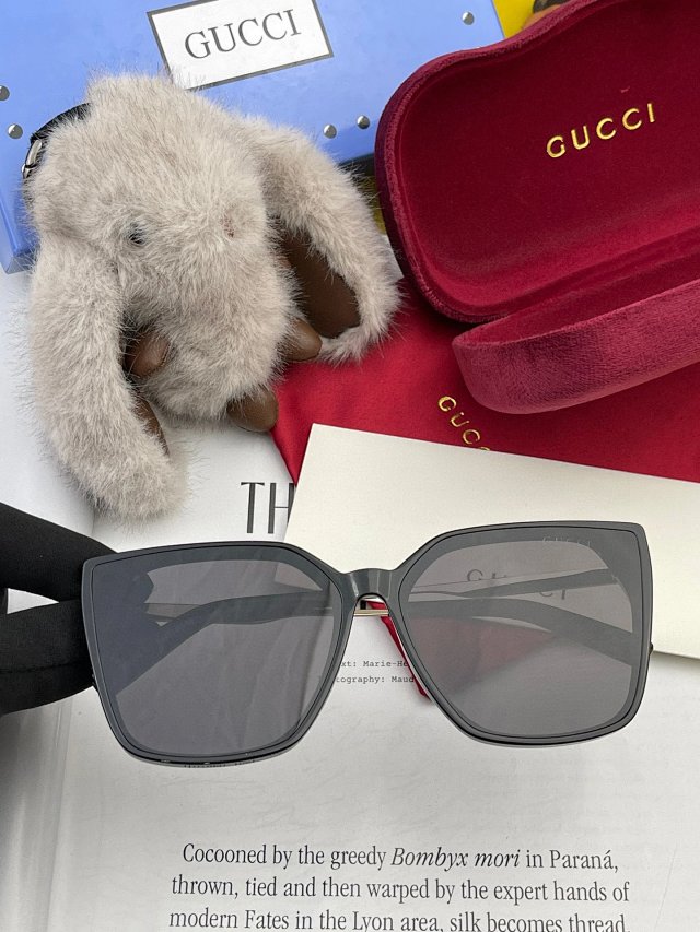 Gucci Gucci Black Square Oversized UV Protection Sunglasses - Buy on Kakobuysheetfind
