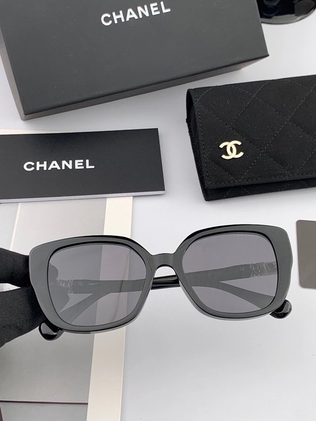 Chanel Chanel Black Wide Frame UV Protection Sunglasses - Buy on Kakobuysheetfind