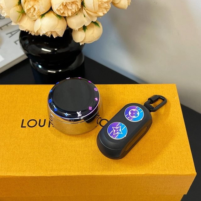 Louis Vuitton Louis Vuitton Multicolor Chrome Bluetooth Speaker Tech - Buy on Kakobuysheetfind