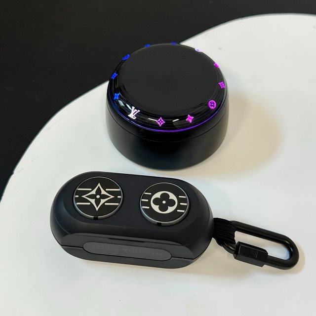 Louis Vuitton Louis Vuitton Black Bluetooth Speaker Monogram LED Light - Buy on Kakobuysheetfind