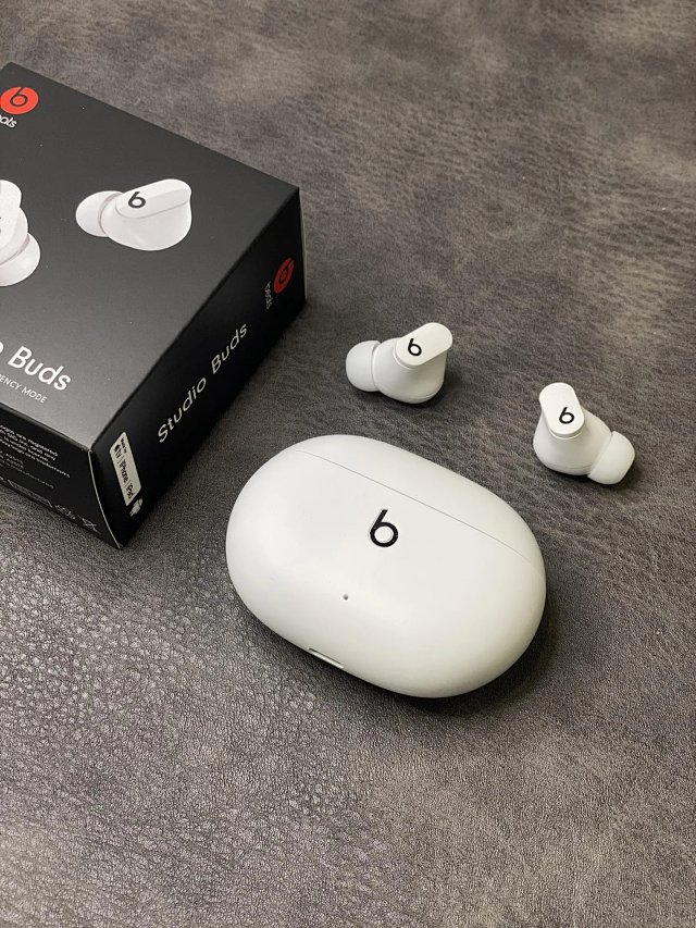 Beats Beats Studio Buds White Wireless Noise Cancelling Earphones - Buy on Mulebuy Sheets